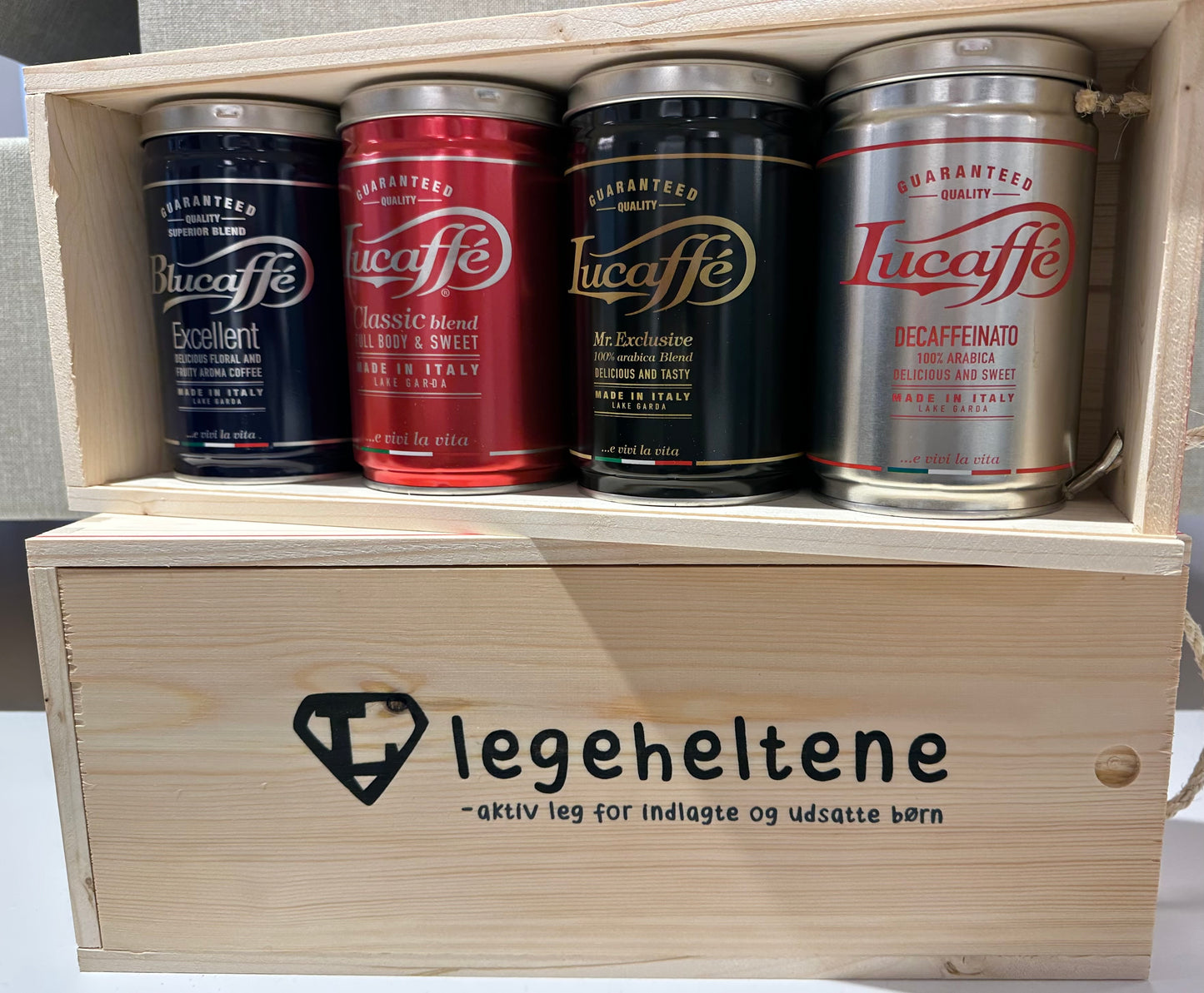 "LEGEHELTENE" Gaveæske med hele bønner.